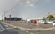 ファミリーマート 八幡田町店（111m）