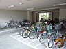 駐車場：屋内にある駐輪場