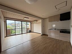 石川ハイツ 3LDKの写真