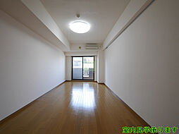 東京メトロ日比谷線 小伝馬町駅 徒歩4分の賃貸マンション 9階1Kのリビング/ダイニング