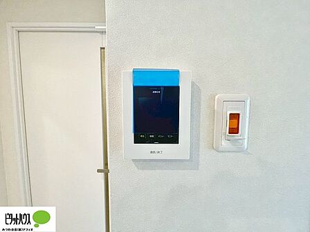 お留守番も安心のTVモニター付きインターホン