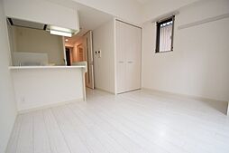 プレサンスＯＳＡＫＡ江坂 212 2階1Kのリビング/ダイニング