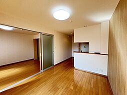 フレシール 305 3階1LDKのリビング/ダイニング