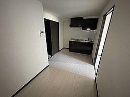 サーフアイランドサンセバスチャン 202 2階1DKのリビング/ダイニング