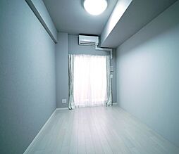 スペーシア江坂広芝町 804 8階1Kのリビング/ダイニング