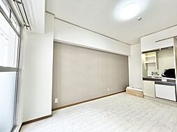 リアライズ江坂（旧シティーコープ江坂） 408 4階ワンルームのリビング/ダイニング