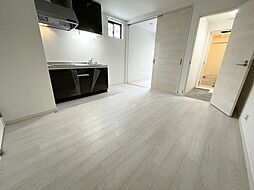 MAXIV CITY大阪吹田 102 1階1LDKのリビング/ダイニング