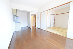 カルム江坂 303 8階2LDKのリビング/ダイニング