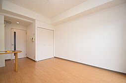 ビスタ江坂南 704 7階ワンルームのリビング/ダイニング