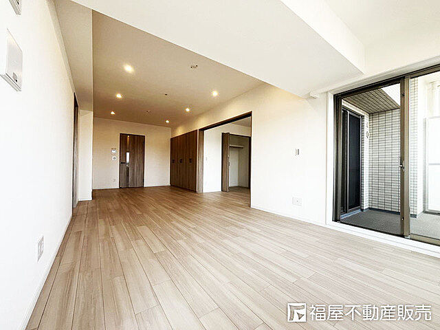 リビング/ダイニング 調布市上石原3丁目