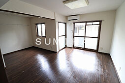 フォーラム伊島　三番館 1階2Kのリビング/ダイニング