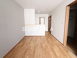 cocoru庭瀬 1階1LDKのリビング/ダイニング