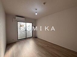 ミモザヒルズ岡山医大南 3階1Kのリビング/ダイニング