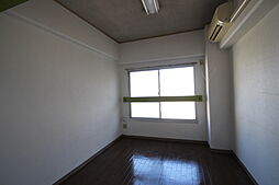 JR津山線 法界院駅 徒歩32分の賃貸マンション 4階ワンルームのリビング/ダイニング