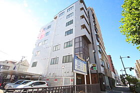 岡山県岡山市北区富田町2丁目（賃貸マンション1LDK・5階・51.97㎡） その1