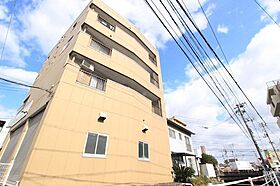 岡山県岡山市北区津島西坂1丁目（賃貸マンション1LDK・4階・42.00㎡） その1