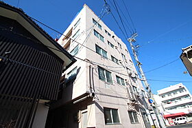 黒住ビル  ｜ 岡山県岡山市北区奉還町4丁目（賃貸マンション2K・4階・36.97㎡） その1