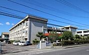 小学校「倉敷市立庄小学校まで1074ｍ」