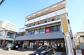 ファミール北方  ｜ 岡山県岡山市北区北方1丁目（賃貸マンション1K・4階・27.32㎡） その1