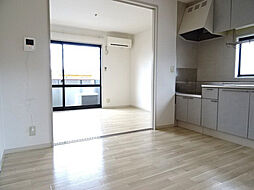 レーベン平井A 2階2DKのリビング/ダイニング