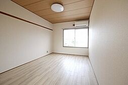 ぐらんめーるII 1階ワンルームのリビング/ダイニング