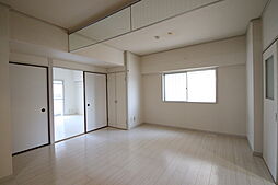 栄光ビル 5階2LDKのリビング/ダイニング