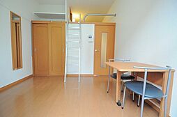 レオパレスサウス学南町 1階1Kのリビング/ダイニング