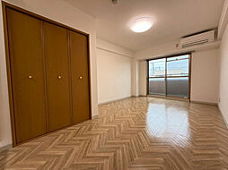 KUSUS（クスス） 3階1Kのリビング/ダイニング