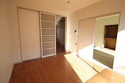 モトリス・光町　B棟 1階3DKのリビング/ダイニング