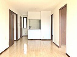 ピナクル・国富　2番館 2階3LDKのリビング/ダイニング