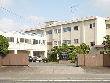 袋井市立袋井南中学校(1828m)