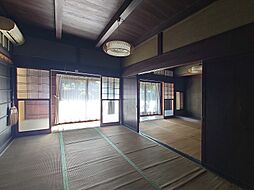 愛知郡愛荘町元持 13DKの室内