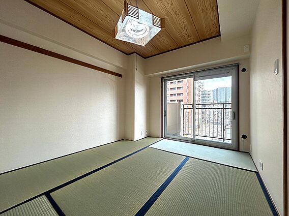 畳の素材である...