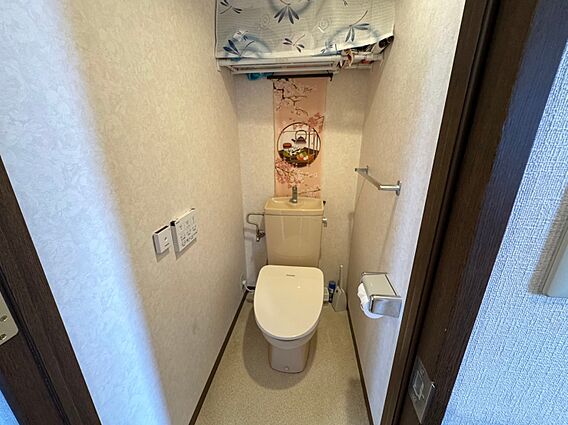 白を基調とした...