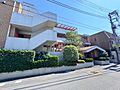 共用部の階段で...