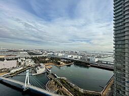 陽当たり・通風・開放感に恵まれた環境です。