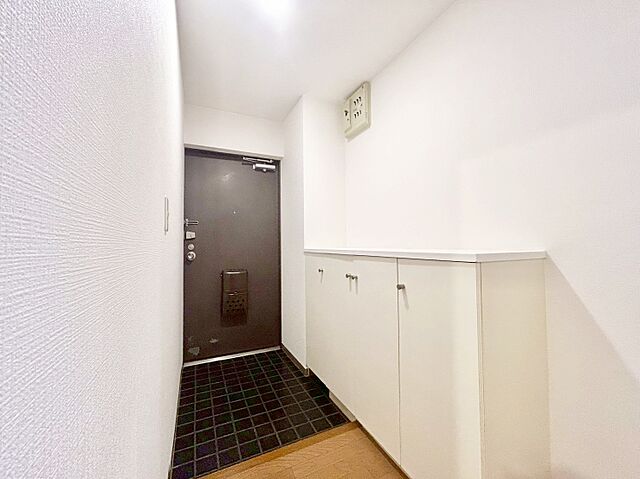 玄関 クレール白金台 9階/-