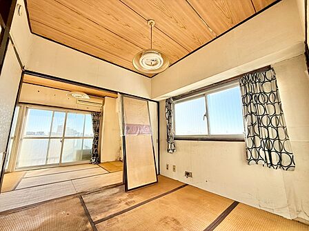 通風・採光に優れ、心地よい光と風が溢れています。