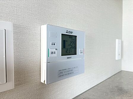 見やすい画面で操作しやすい給湯パネル。