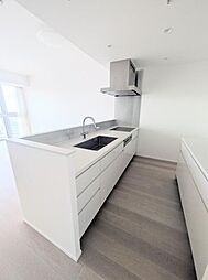 使いやすくスタイリッシュなキッチン空間になっております。