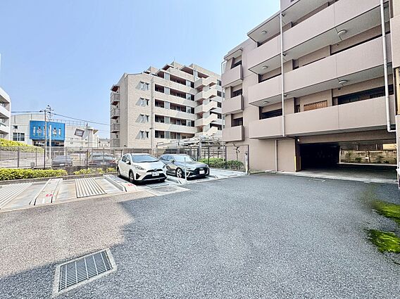 駐車スペースが...