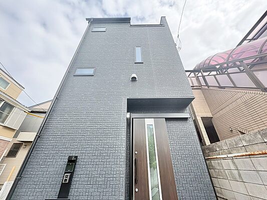 外観 新宿区喜久井町戸建て