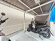 バイク置き場もございます。※空き状況は都度ご確認下さい。