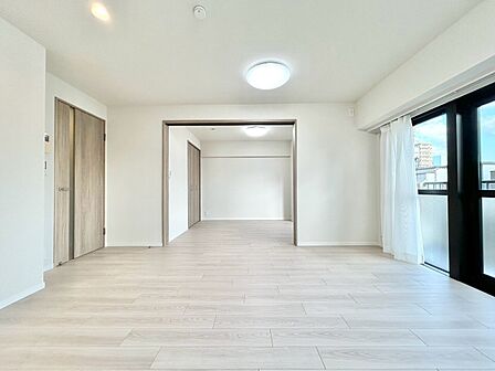 充実した生活は伸びやかな居室空間から始まります。