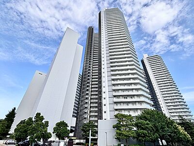 外観:飽きのこないシンプルモダンな外観です。 外観:飽きのこないシンプルモダンな外観です。