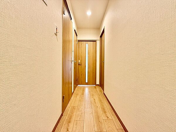 玄関を拡大表示