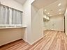 子供部屋：清かで艶やかな時間をもたらしてくれる室内です。