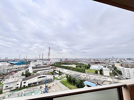 陽当たり・通風・開放感に恵まれた環境です。