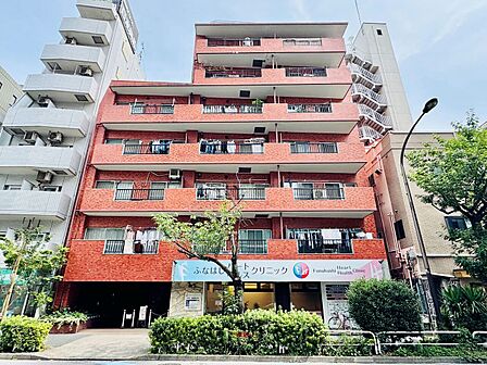 飽きのこないシンプルモダンな外観です。
