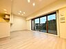 室内：充実した生活は伸びやかな居室空間から始まります。